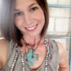 Meet your Posher, Carissa